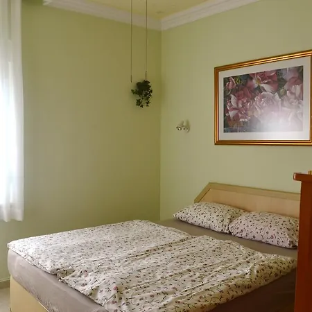 Jutta 2 Apartamento *