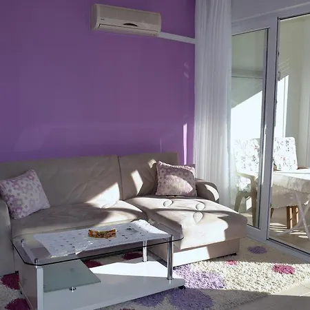 Jutta 2 Apartamento *